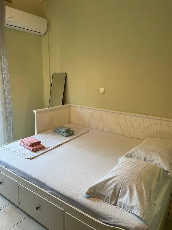 Rúm í herbergi á Myrvalis resort by the sea