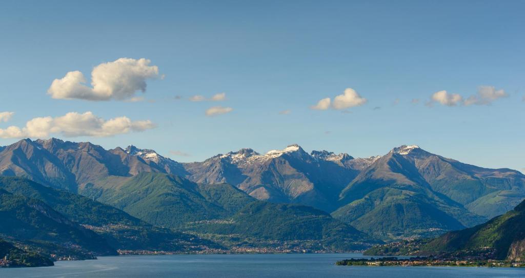 a view of mountains and a body of water at Crotto Di Gittana in Perledo
