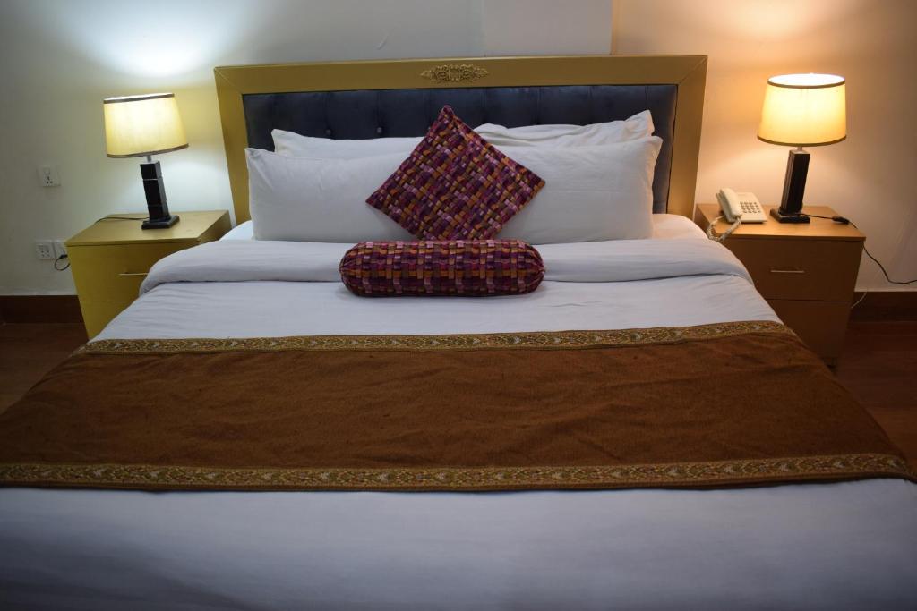 Grand Millennium Hotel - Superior King Room