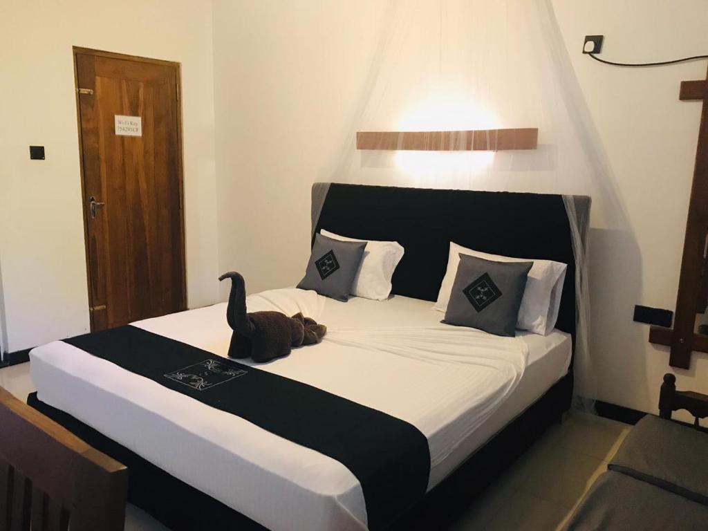 Sigiri Holiday Bungalow - 10