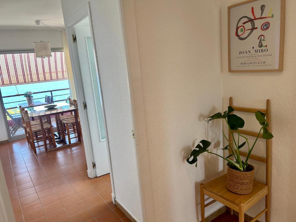Kép MIAMI PLAYA SIRENS en Cala Sirenas FREE WIFI szállásáról Montroigban a galériában