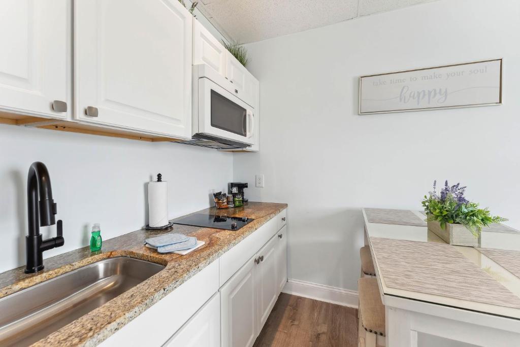 Daytona Inn and Suites photo