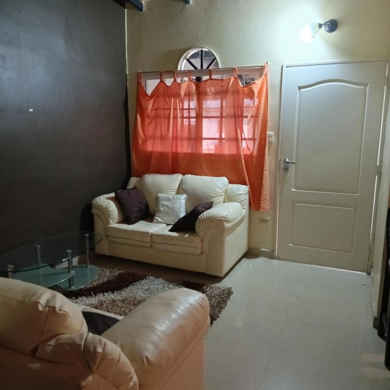 Гостиная зона в Casa Full equipada en Maturín