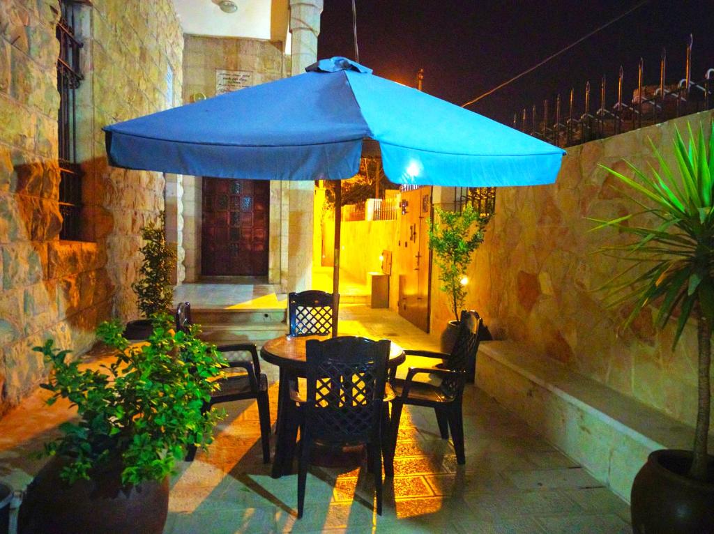 Patio nebo venkovní prostory v ubytování St Thomas Home's Guesthouse - Jerusalem