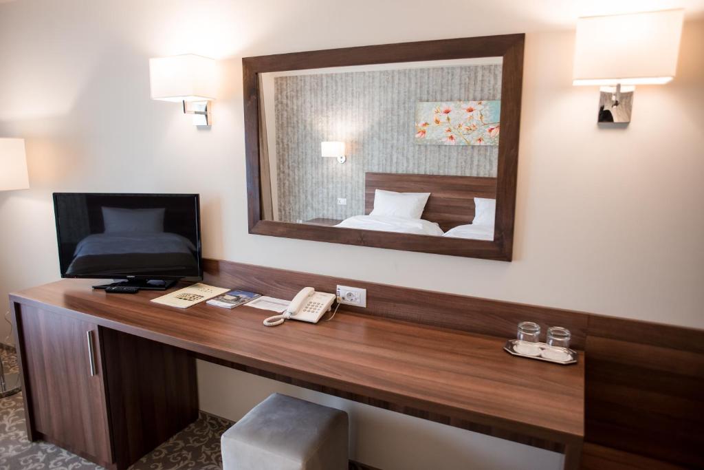 Hotel Arnia - Deluxe Twin Room Non Smoking