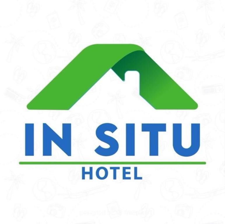 a logo for an in situ hotel at In Situ Hotel in Cali