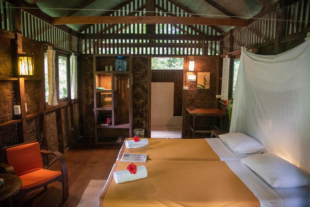 Our Jungle House - 4