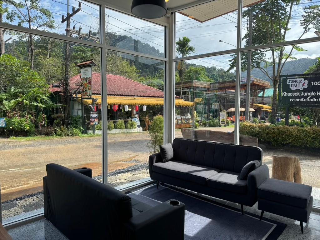 Khao Sok Jungle Hostel - 5