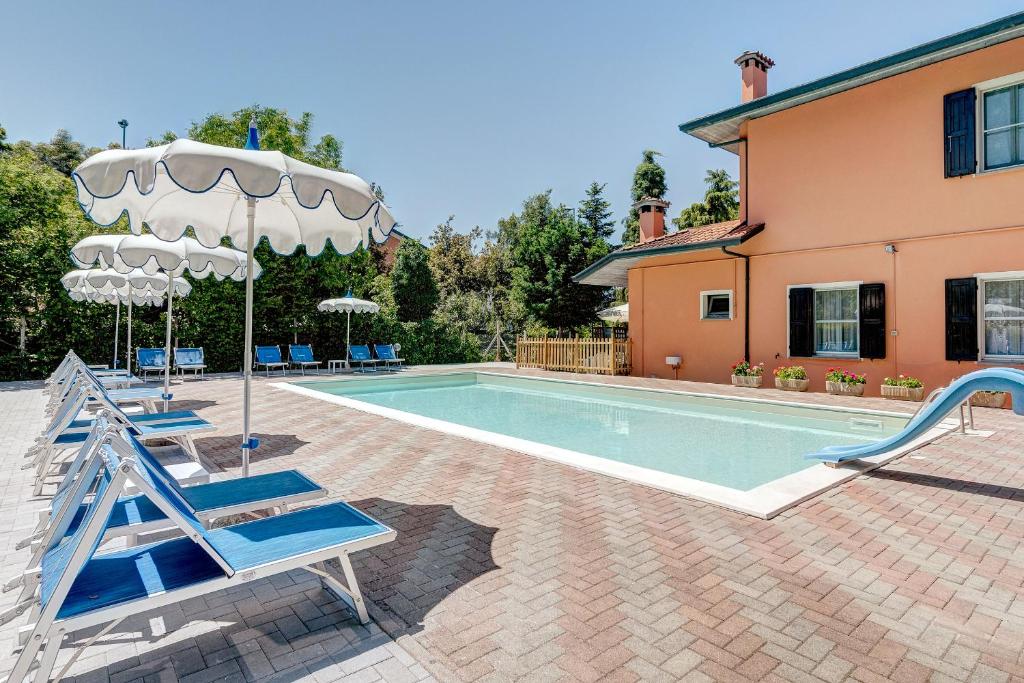 Bazén v ubytování Agriturismo I Portici nebo v jeho okolí