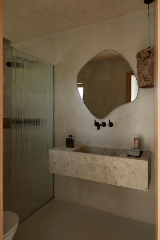 Vannituba majutusasutuses Adama - A Signature Collection by Zalo Spaces - Adults Only