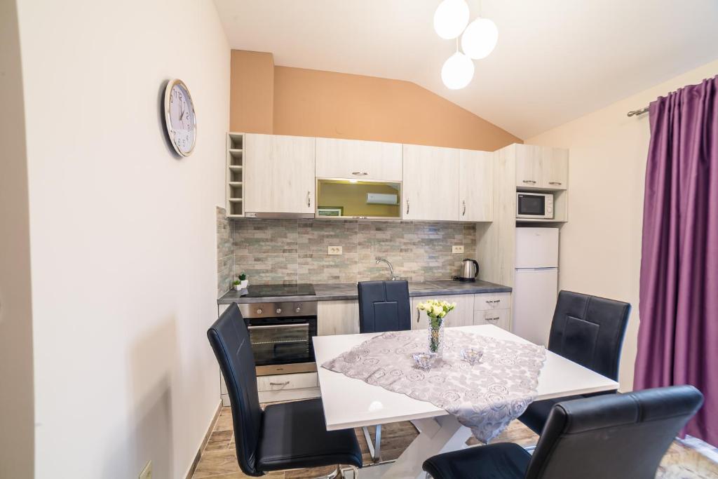 Milara Apartments - 6