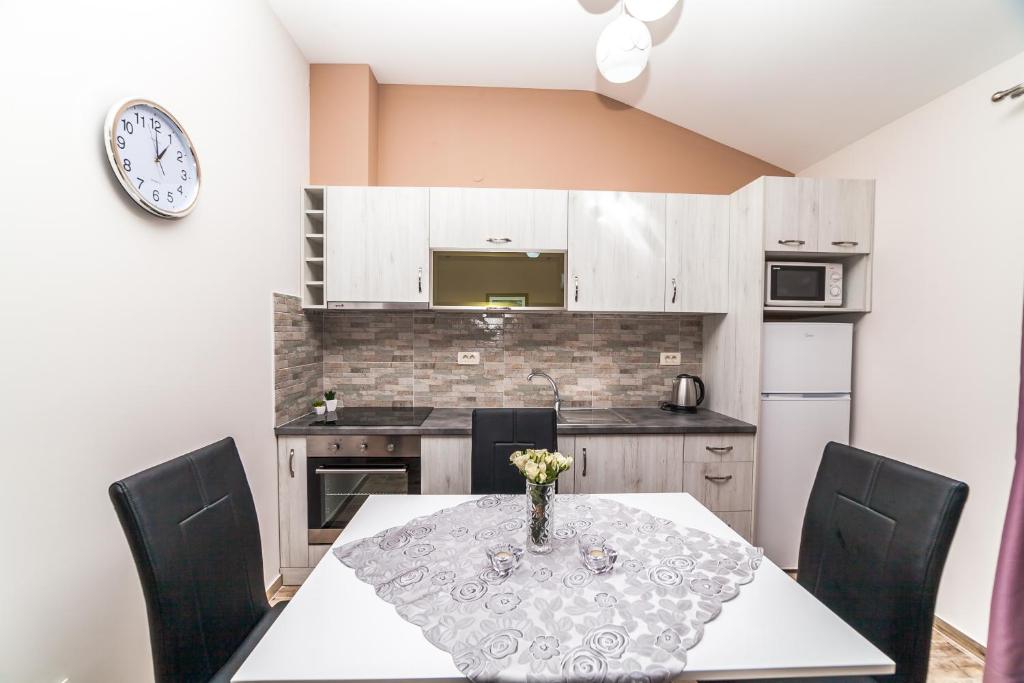 Milara Apartments - 5