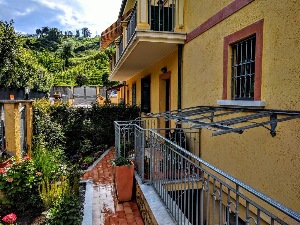 Balkón alebo terasa v ubytovaní Sally's B&B