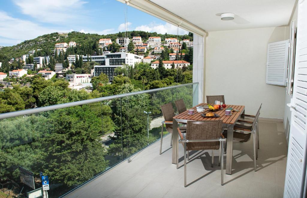 Nespecifikovaný výhled na hory nebo výhled na hory při pohledu z apartmánu