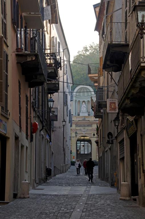 Fotografia z galérie ubytovania Albergo dell'Academia v destinácii Mondovì