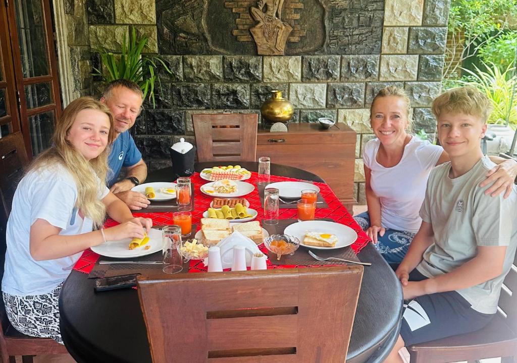 Hosté ubytování Sandakada Homestay