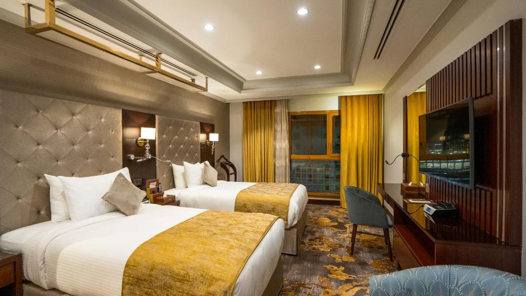 Dar Al Taqwa Hotel - Royal 4-Bedrooms Suite With Haram View