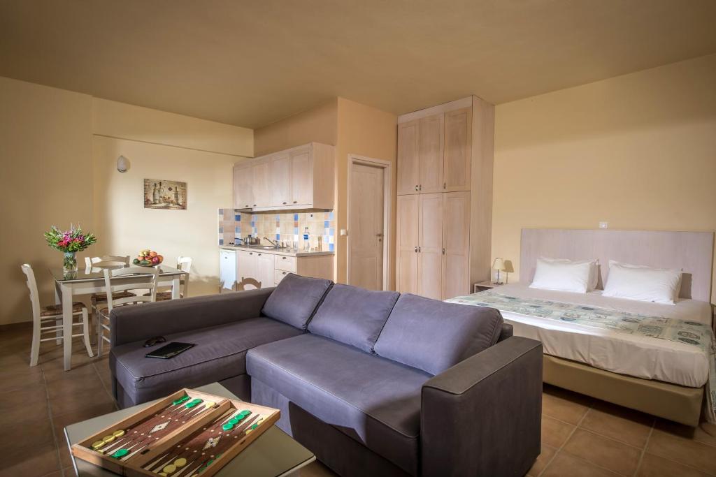 Triopetra Notos Hotel - Studio (3 Adults)