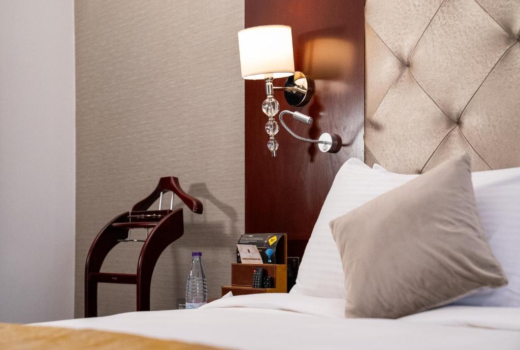 Dar Al Taqwa Hotel - Deluxe King Room City View