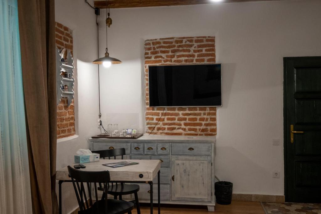 Boutique 11 Postavarului by Kronstay - Resim 10