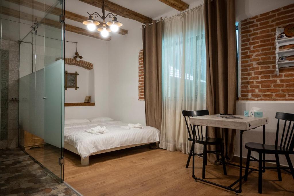 Boutique 11 Postavarului by Kronstay - Resim 6