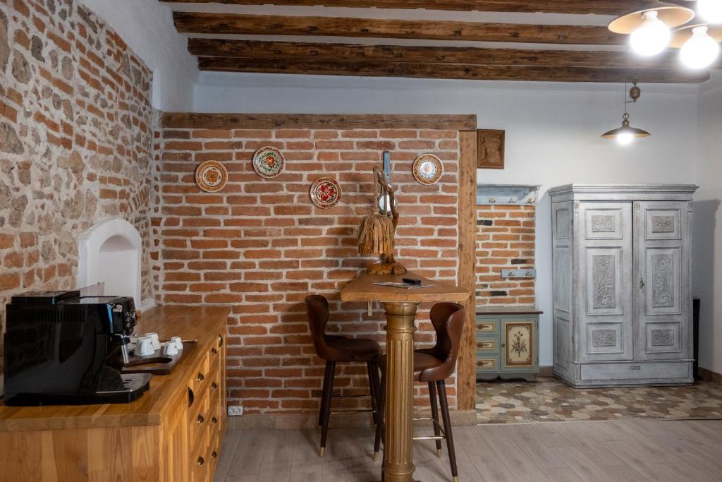 Boutique 11 Postavarului by Kronstay - Resim 4