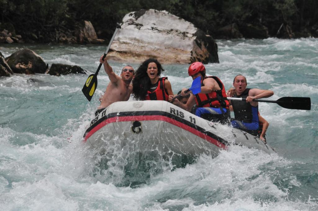 Hosté ubytování Rafting Camp Tara 87