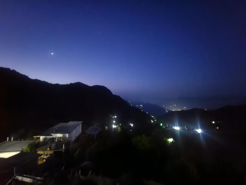 Imagen de la galería de Kanak kartikey home stay, en Pokhri