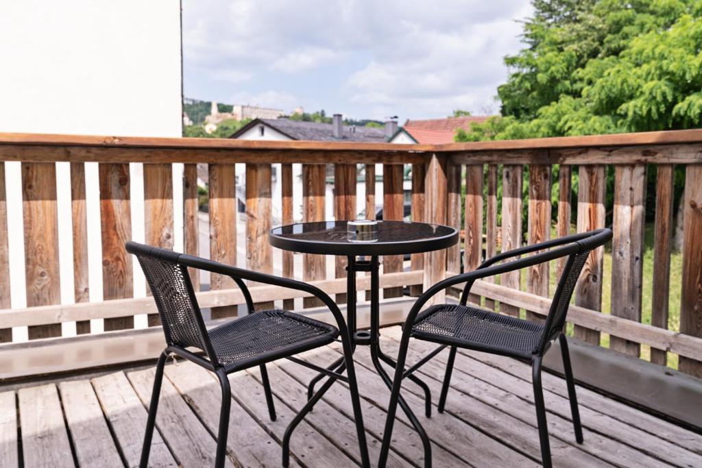 Balkón nebo terasa v ubytování revLIVING Apartments Gars am Kamp