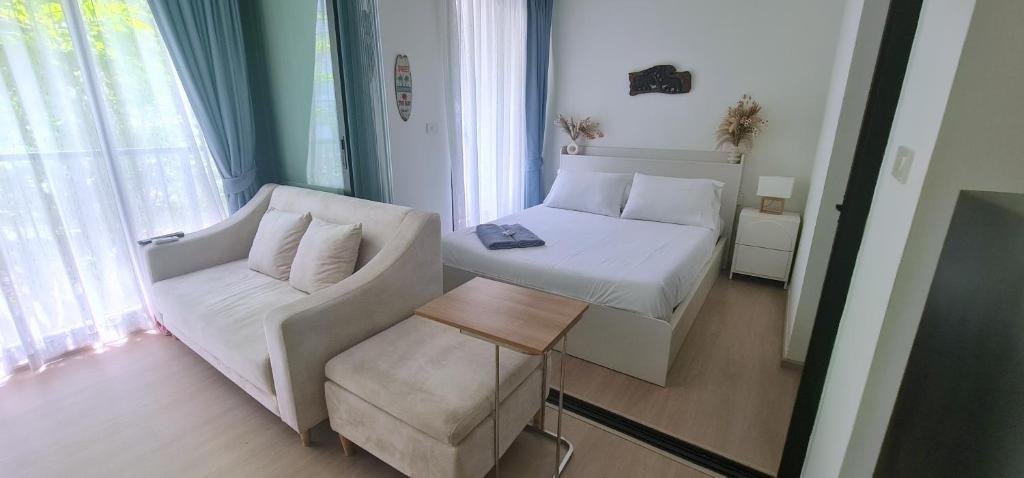 Ένα ή περισσότερα κρεβάτια σε δωμάτιο στο Modern studio in Boat Avenue close to the beach