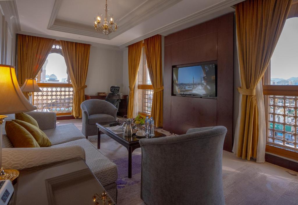 Dar Al Taqwa Hotel - Executive 2-Bedroom Suite With Haram View