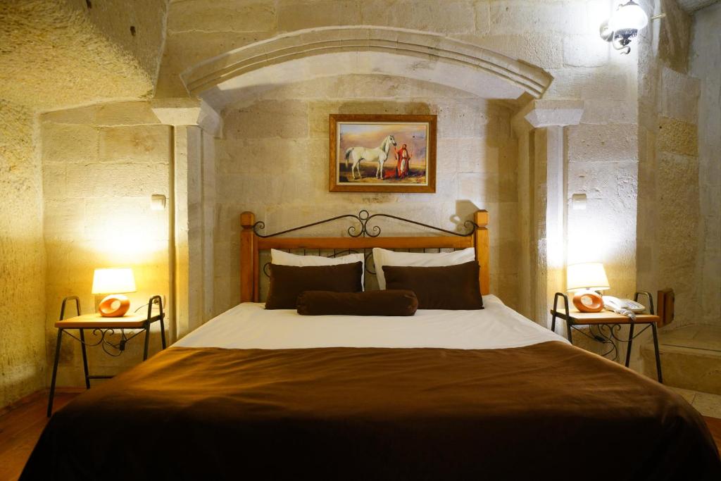 Harman Cave Hotel - 18