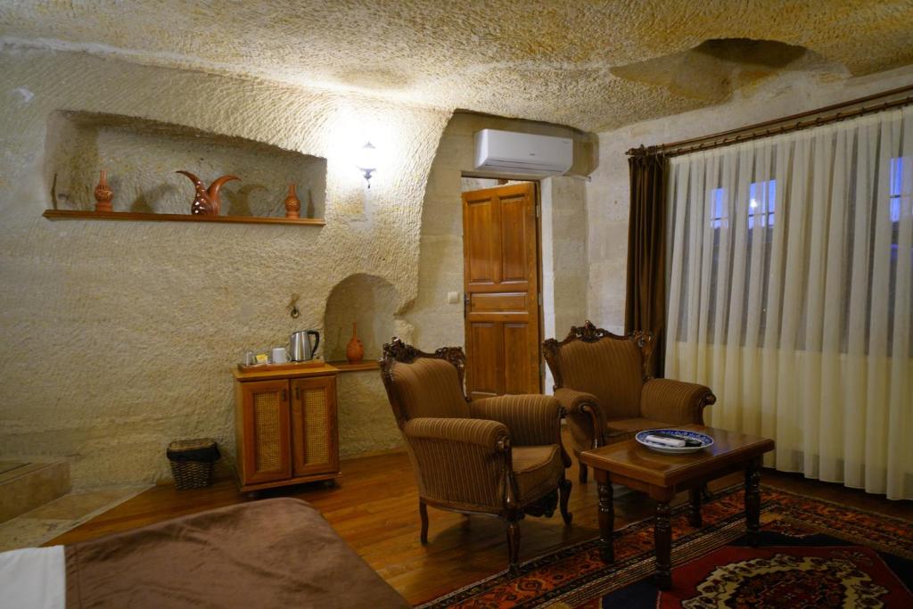 Harman Cave Hotel - 19