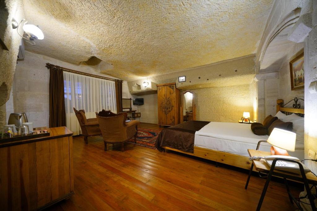 Harman Cave Hotel - 14