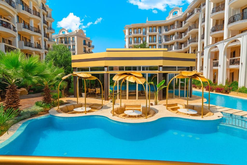 Bazén v ubytování Private Apartment Grand Resort 11 nebo v jeho okolí