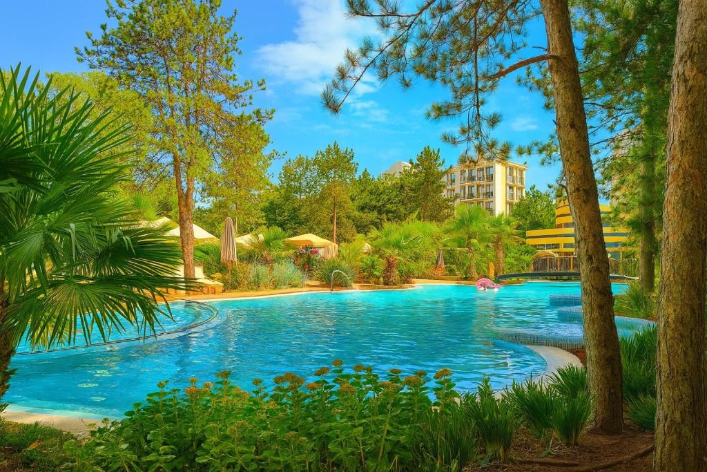 Bazén v ubytování Private Apartment Grand Resort 11 nebo v jeho okolí