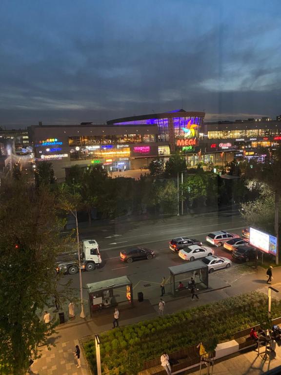 فضای داخلی Apartments in the center of Almaty در آلماتی - تصویر ۳