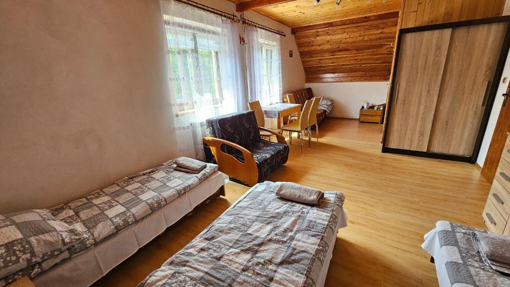 Agroturystyka na szlaku - 6-Bed Mixed Dormitory Room