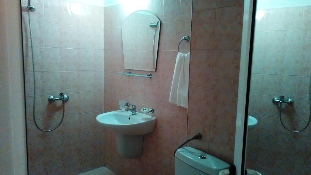Koupelna v ubytování Guest House Malkata Stopanka