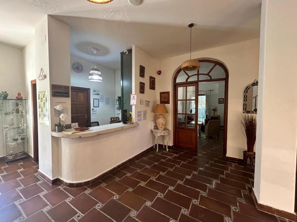 Hotel Humaina - Resim 17