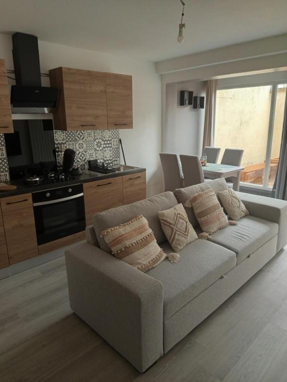 Η κουζίνα ή μικρή κουζίνα στο Appartement Rez de chaussée