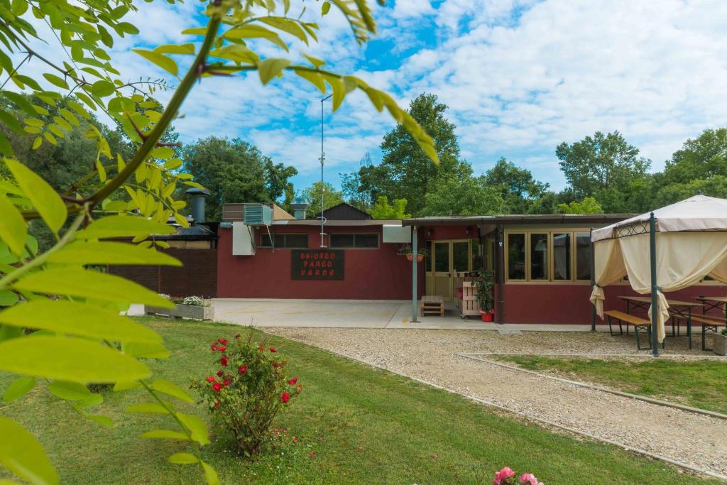 Zahrada ubytování Ristorante Albergo Al Donatore