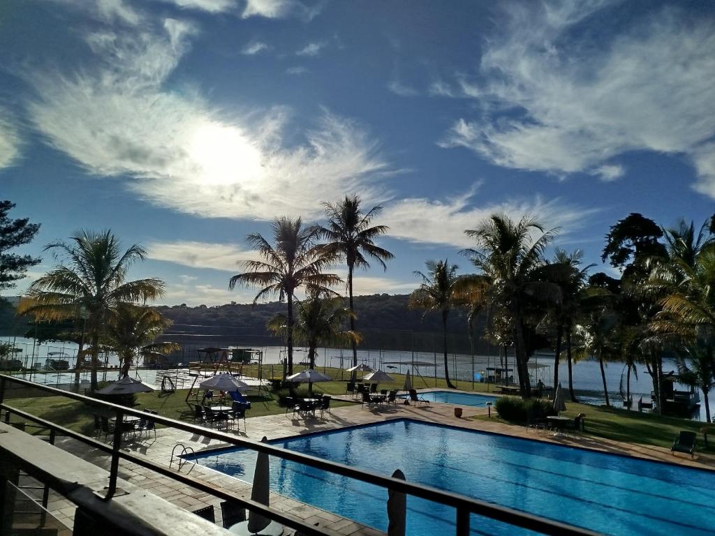 Πισίνα στο ή κοντά στο Hotel Lago do Sol
