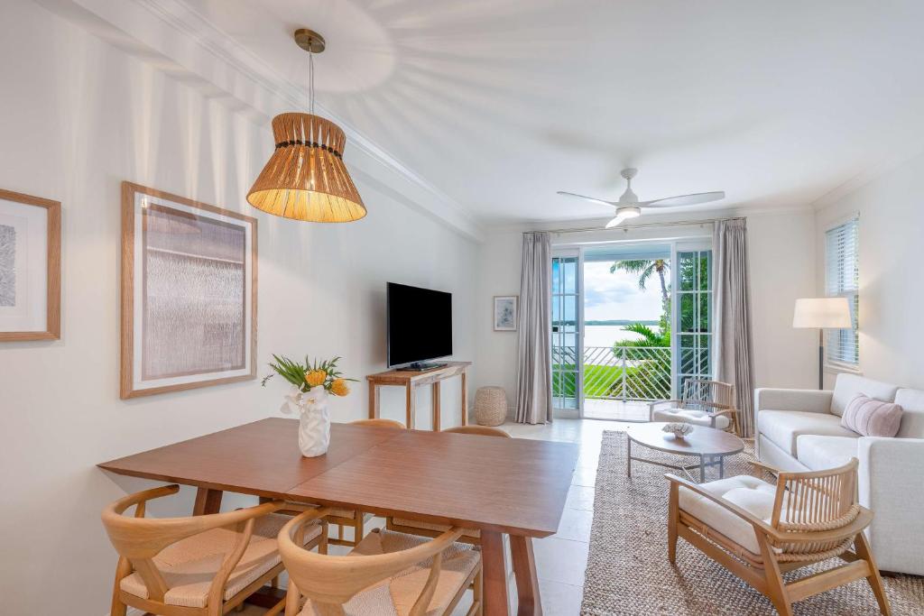 Bayside Villas by Islander Resort photo