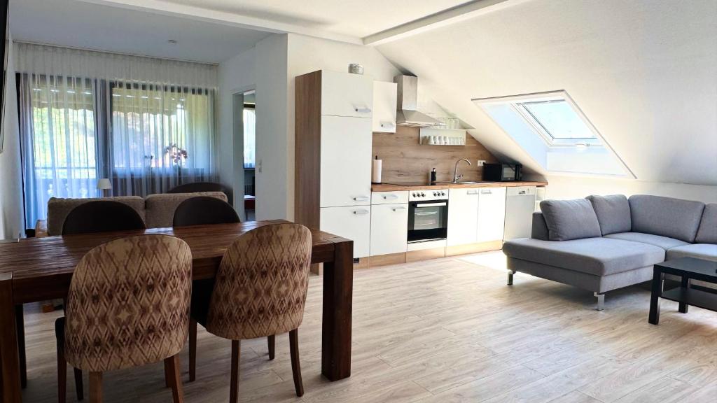 Kuchyň nebo kuchyňský kout v ubytování Haus Schanzenblick Fewo10