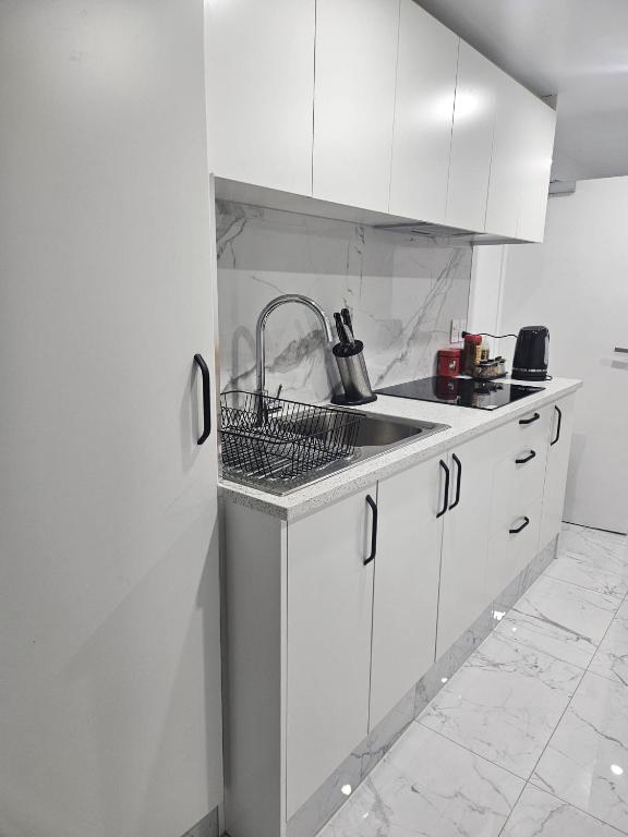 New and cute one bedroom flat - Resim 8