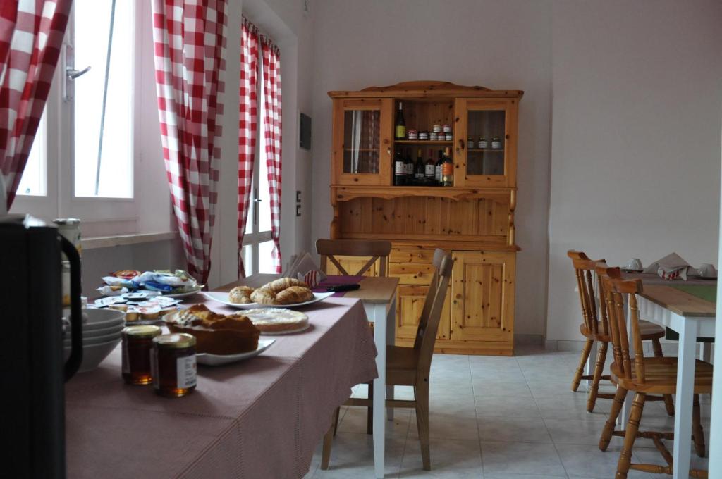 Nápoje v ubytování Bed and Breakfast Sara Mare