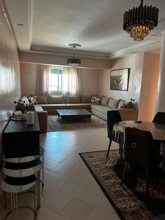 Istumisnurk majutusasutuses view apartments larache