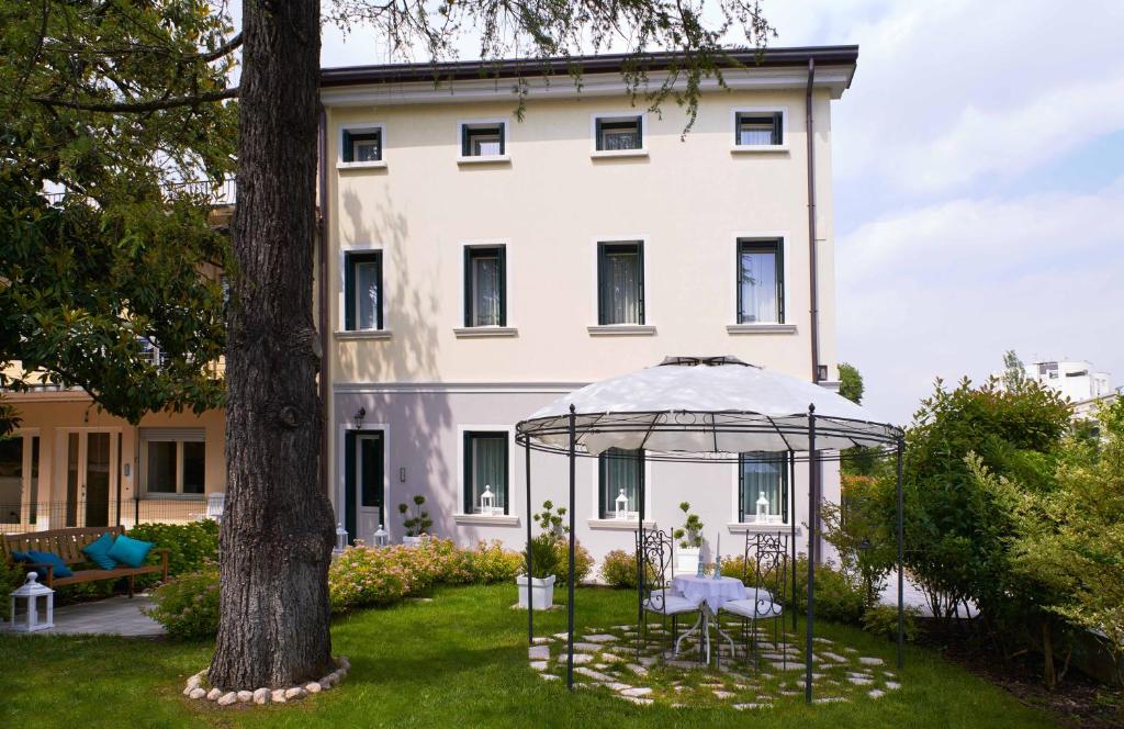 Сад в B&B Le tre corti