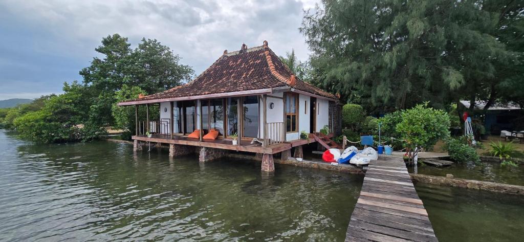 Omah Alchy Cottages Karimunjawa